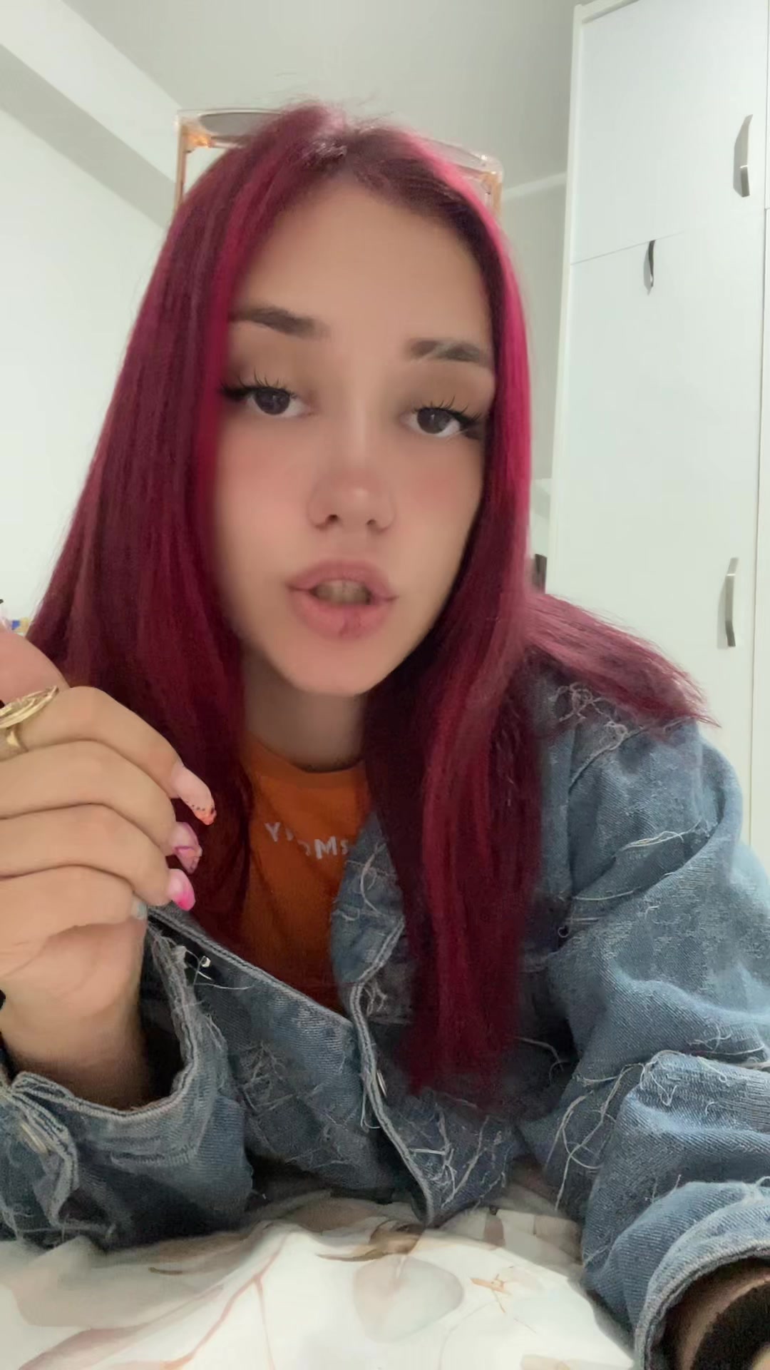 @elena