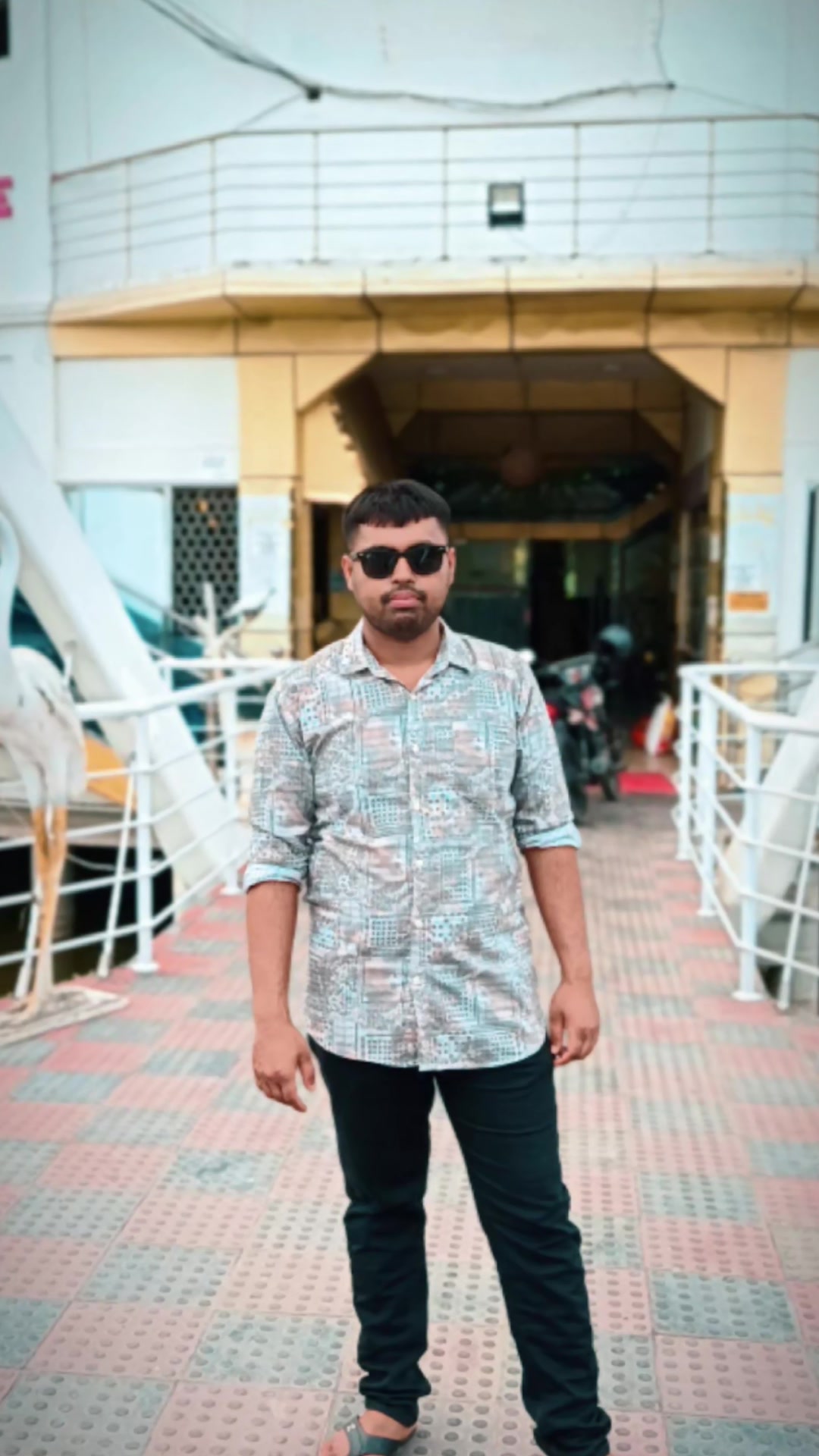 @Sauravsarkar805