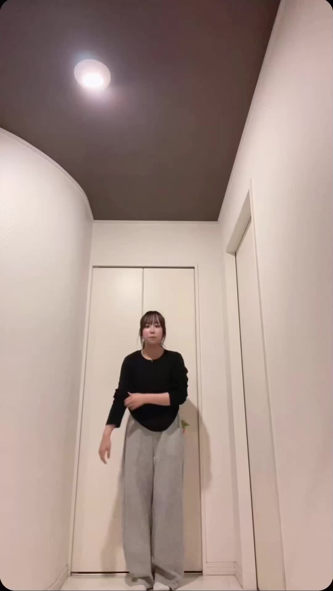 @玲