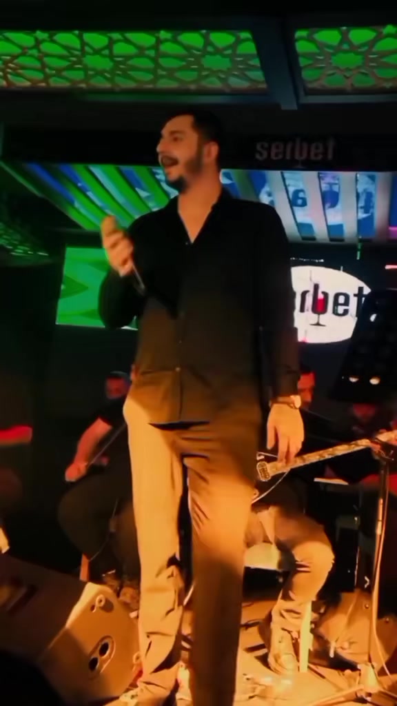 @👑özgürkaplansevenleri👑