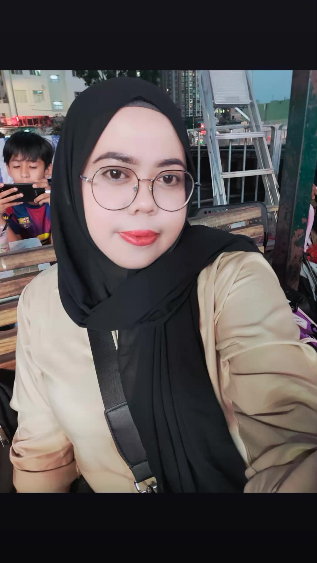 @Elly Arta Mevia 🇭🇰