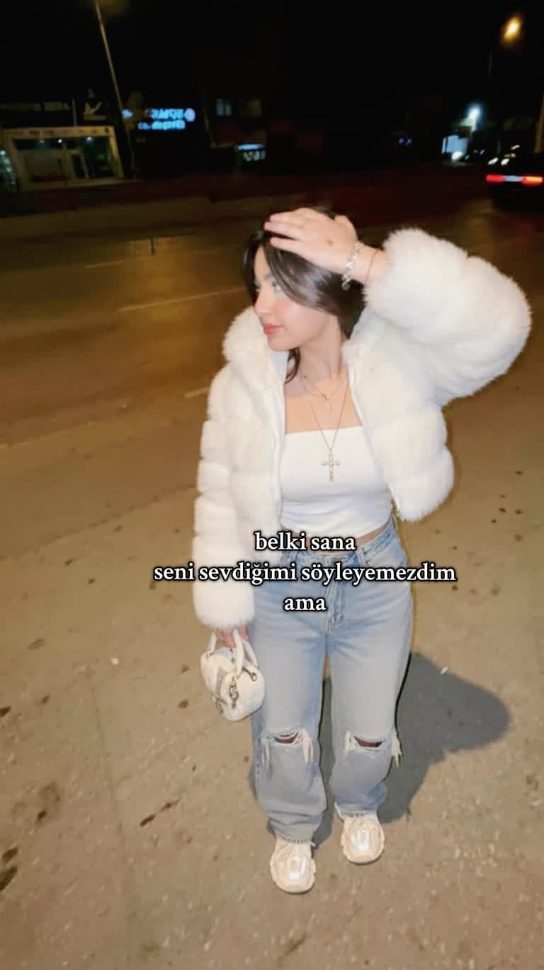 @🪩