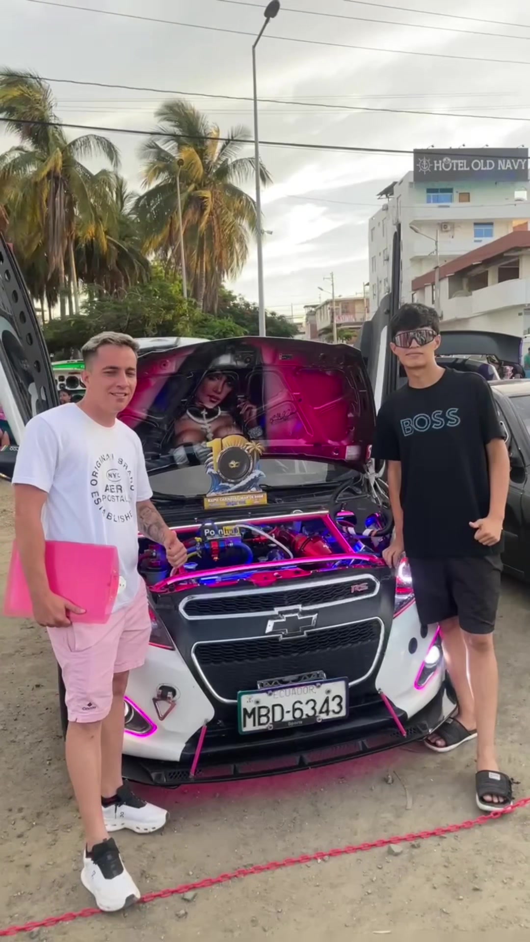 @Iv&aacute;n 🇪🇨