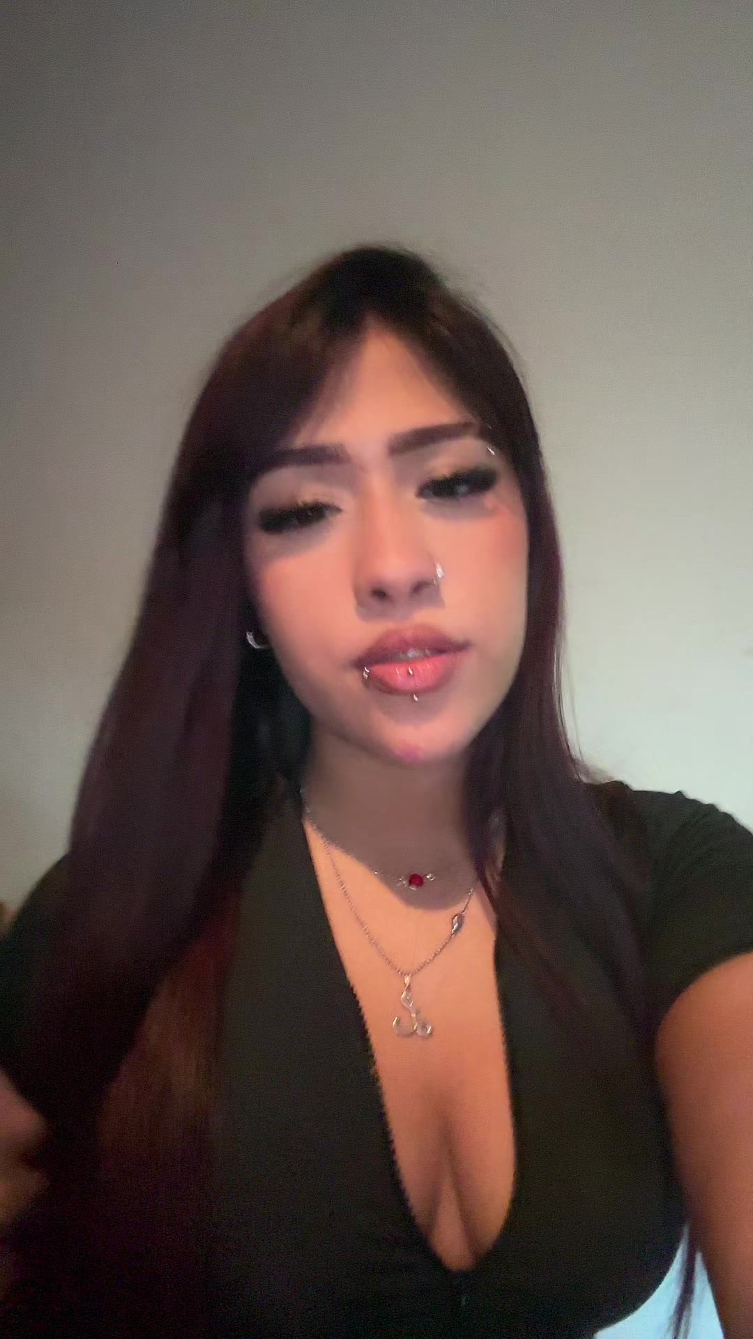 @𝑳ꨄ
