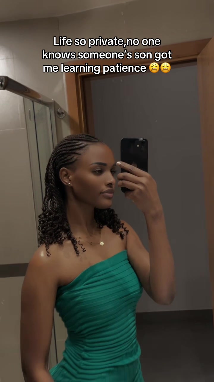 @️Vee💋