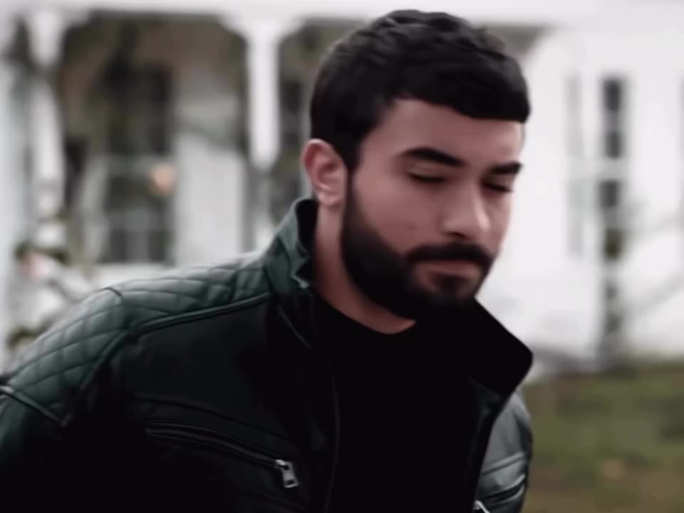 @𝐄𝐢𝐥𝐞𝐞𝐧ᥫ᭡•