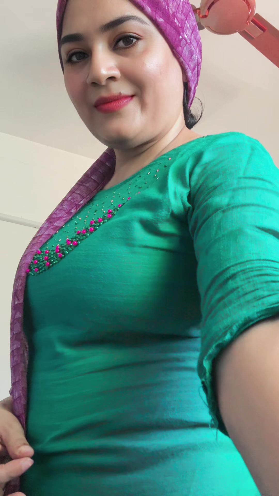@പോന്നു മിന്നു