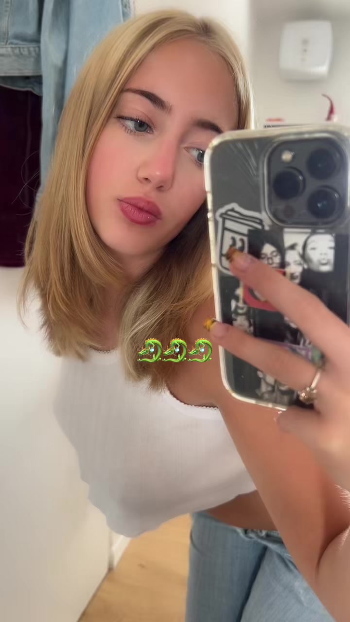 @Dumb_blonde