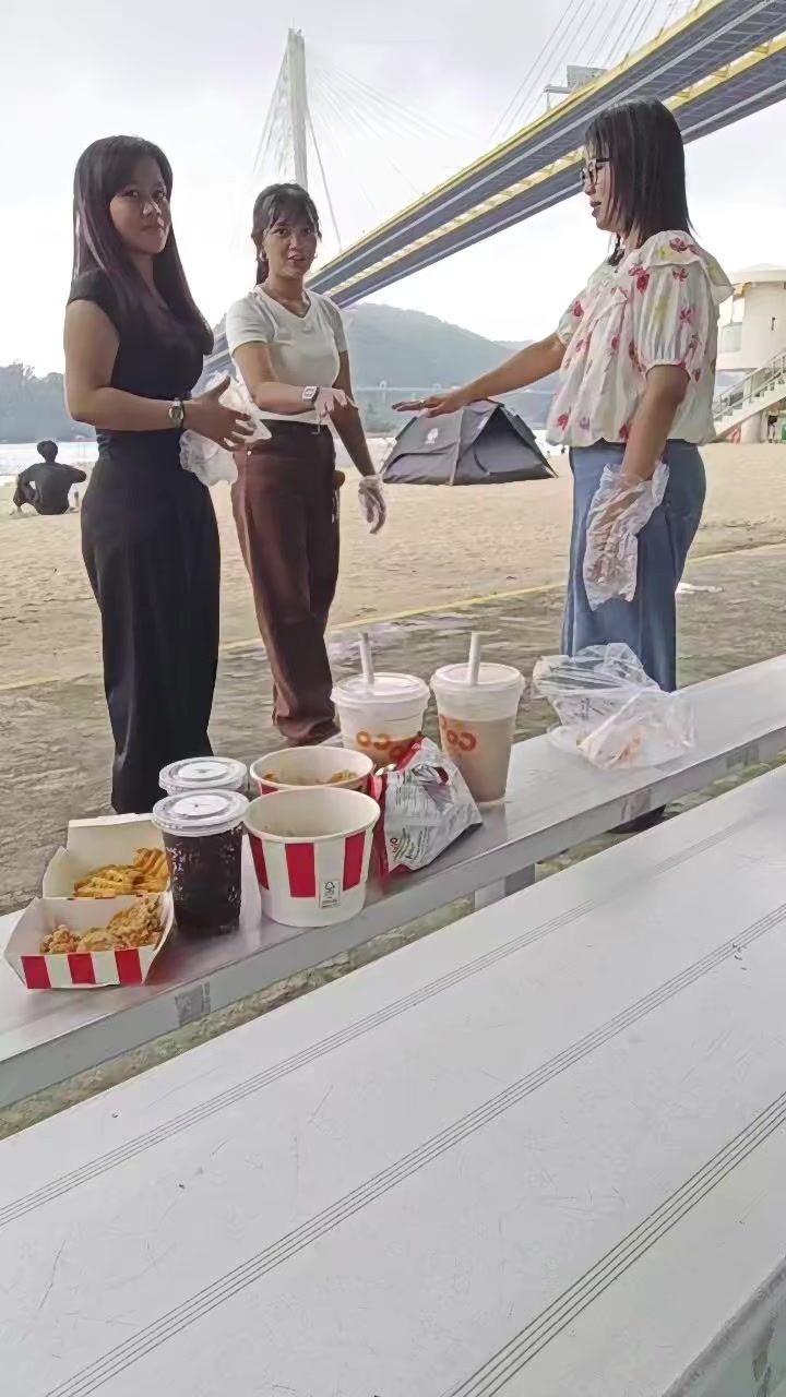 @Elii