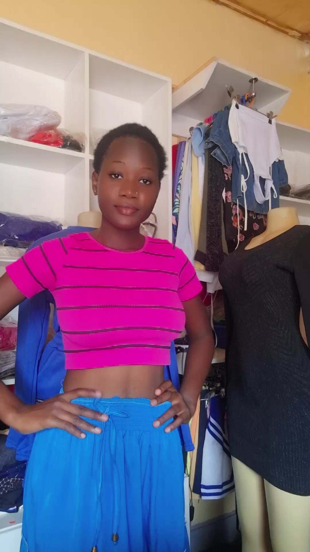 @model trisha 256