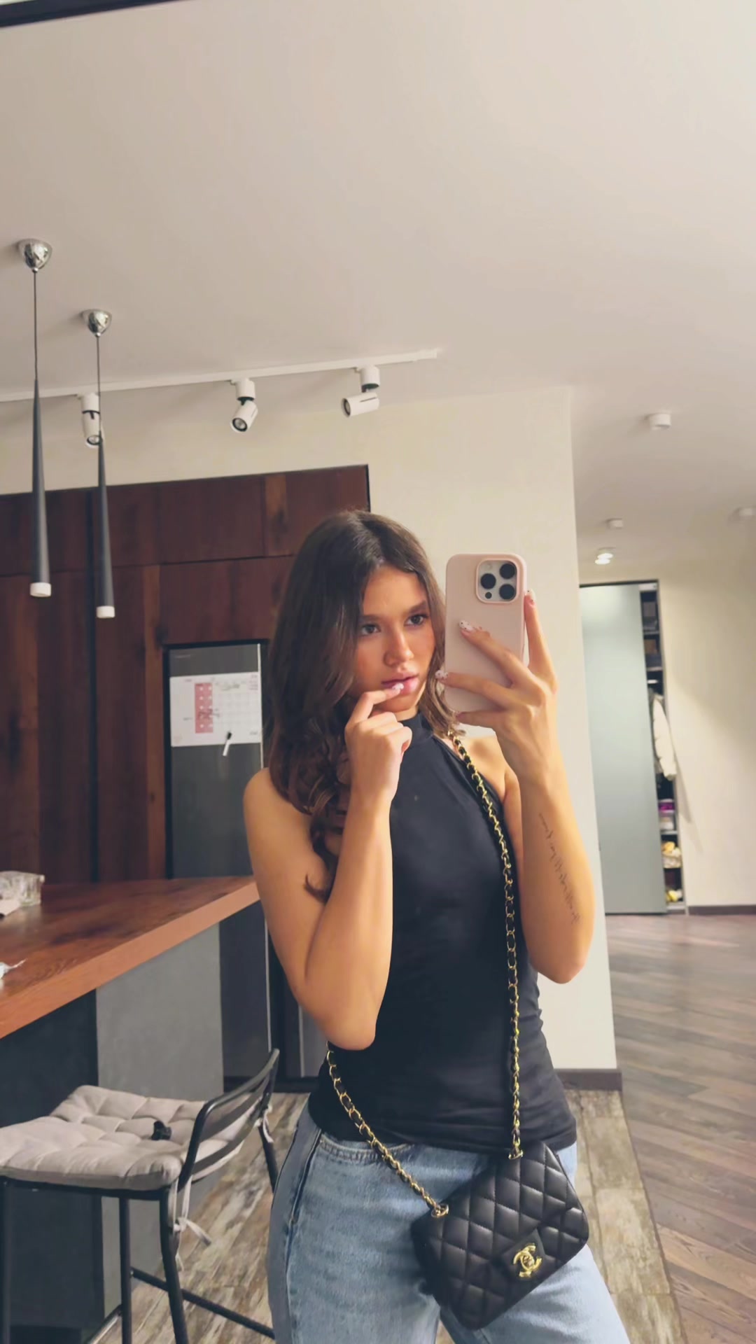 @брюнеточка🎀