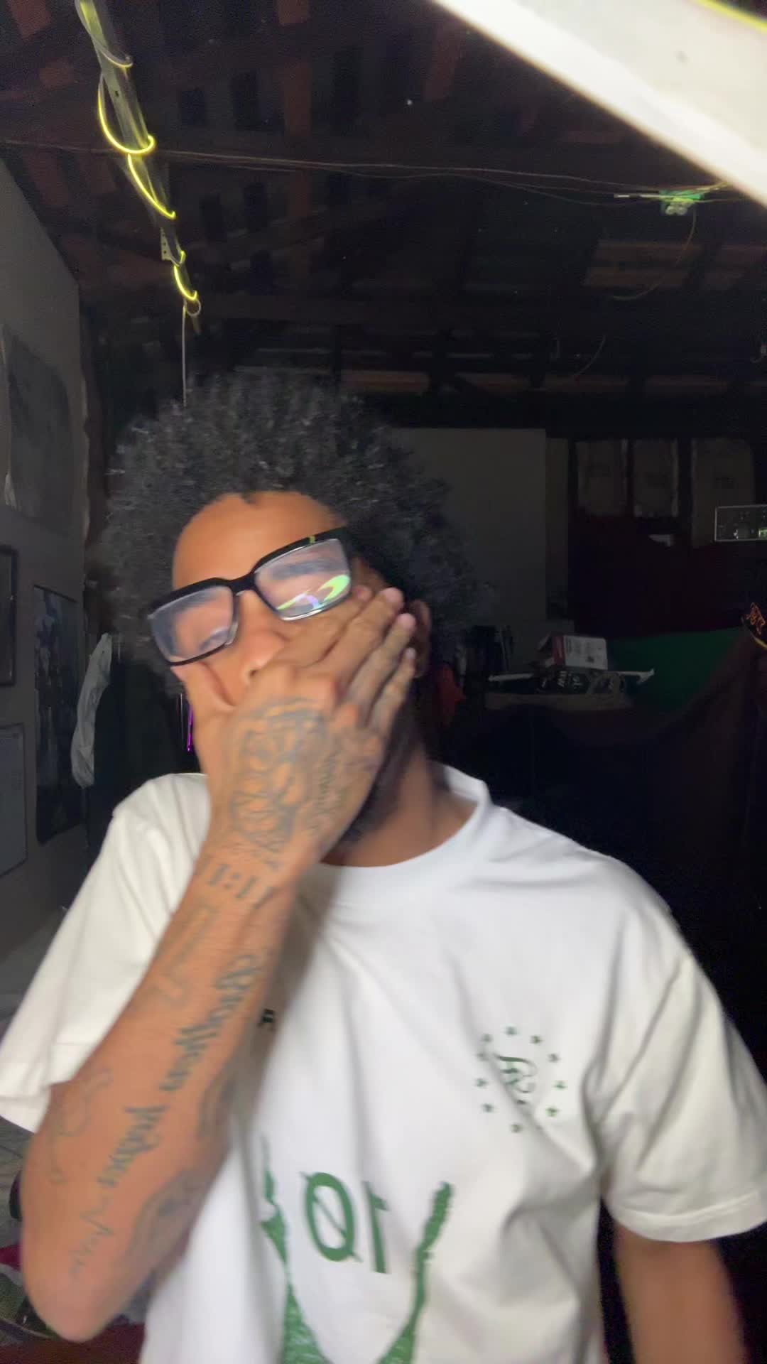 @Qu11zz