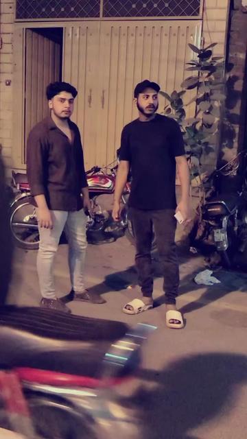 @ولید راٹھی 🦅