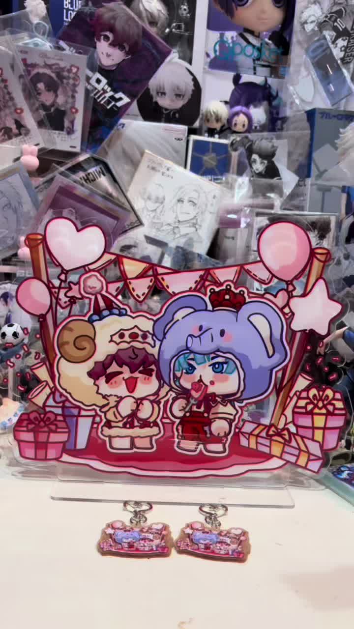 @Momo loves Kani 💙💖