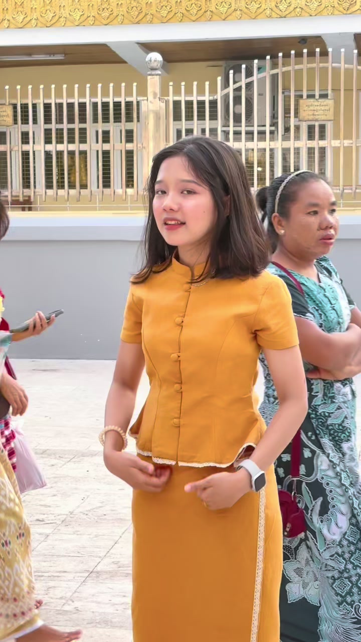 @ဆွမ်နီ