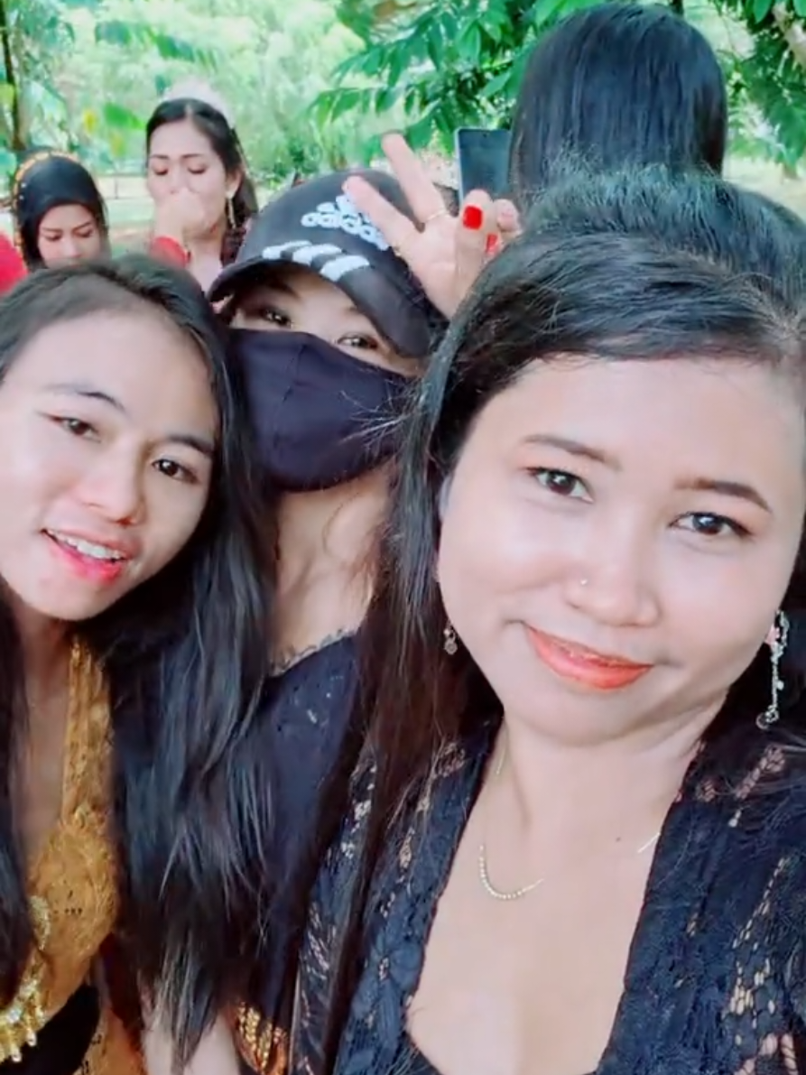 @🖤Ninny_Bee🖤