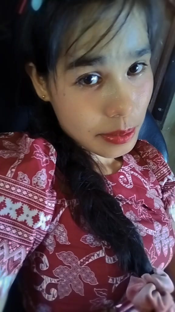 @ရုပ်ဆိုးဆိုးကောင်မလေး