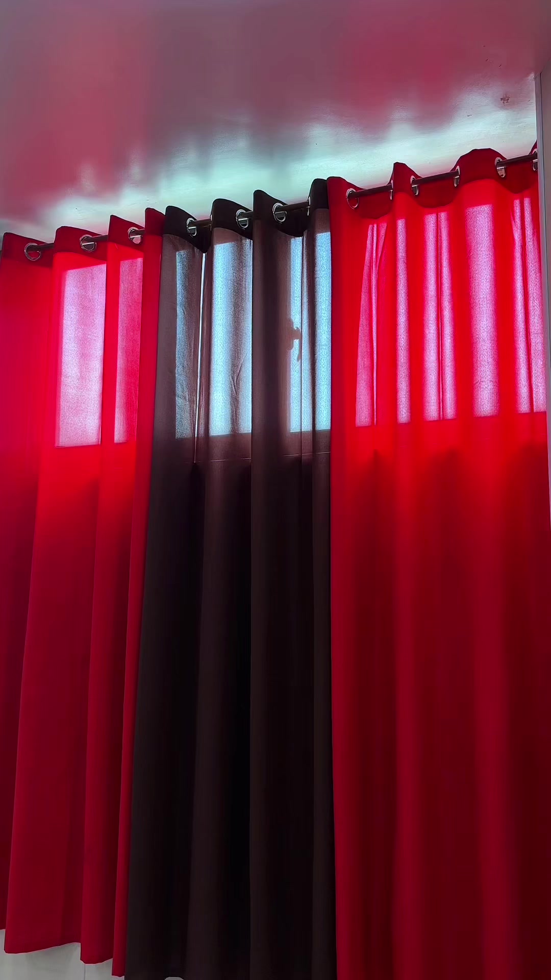 @k.curtain