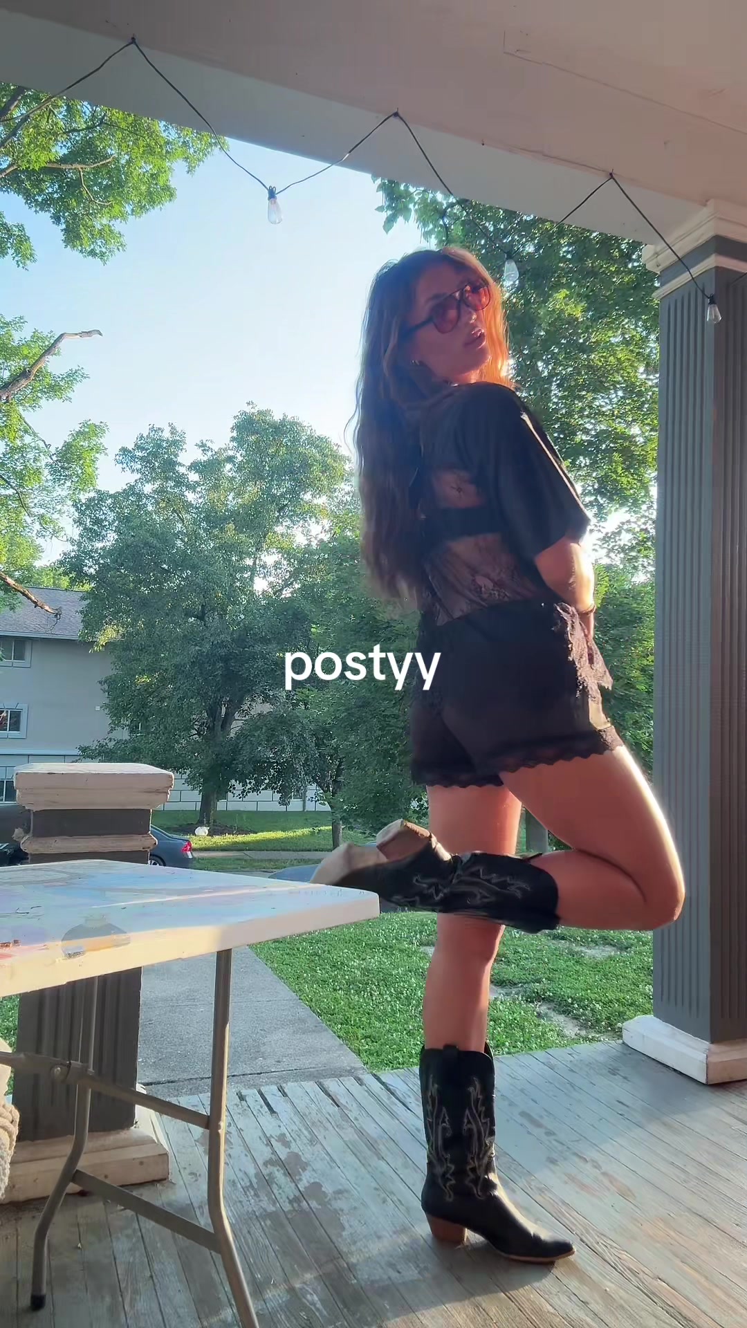@ella wrobel