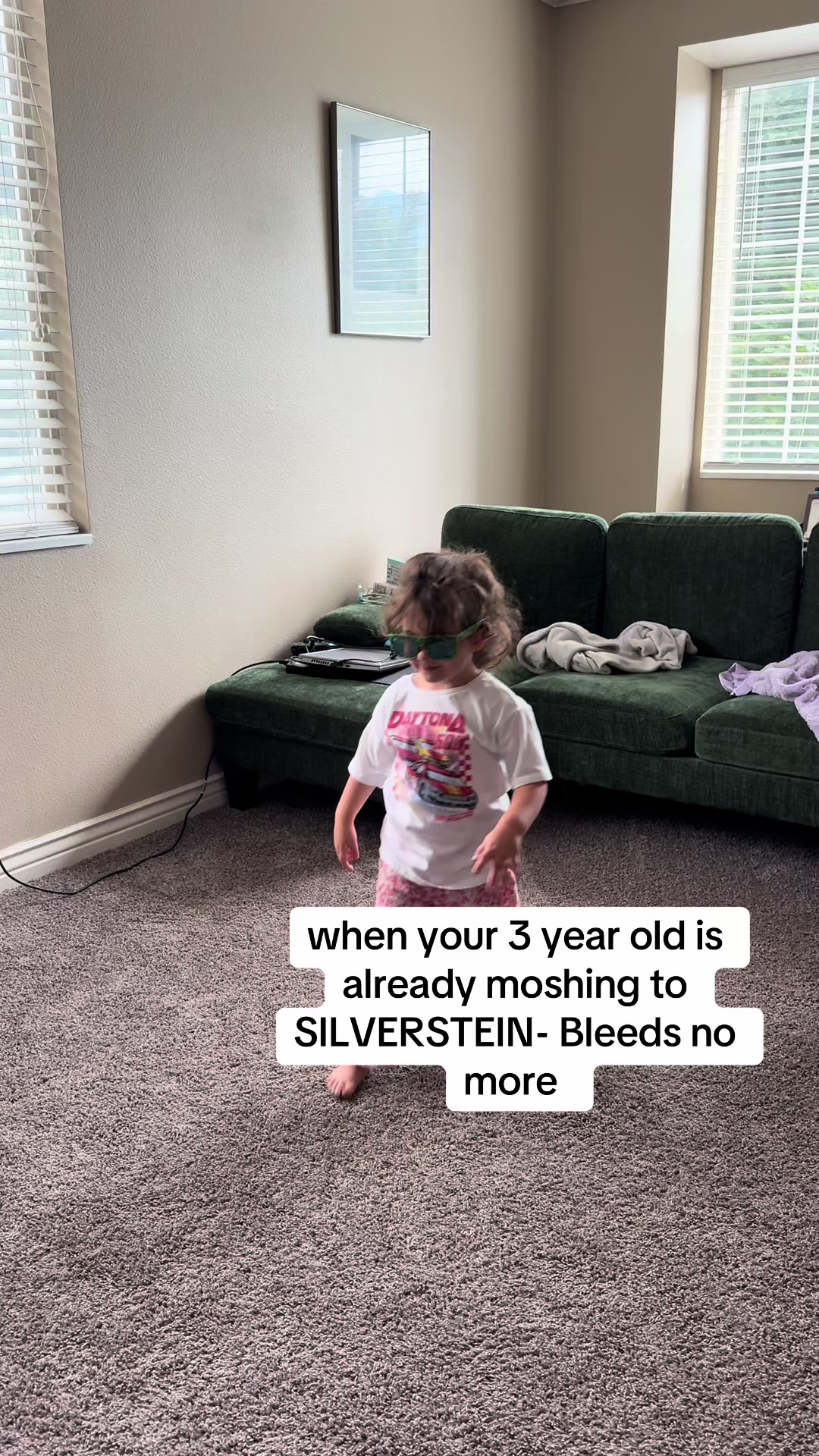 @𝔖𝔱𝔬𝔯𝔪𝔦