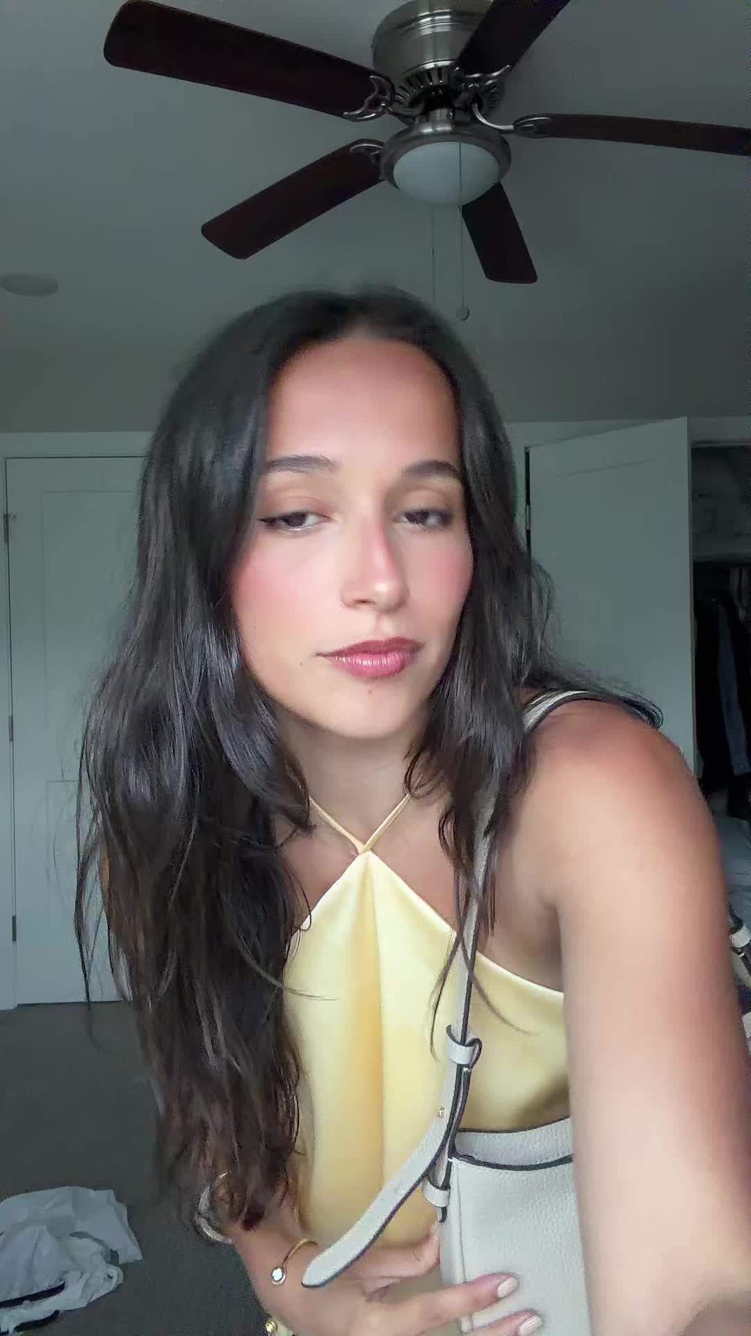 @Juliagjelaj