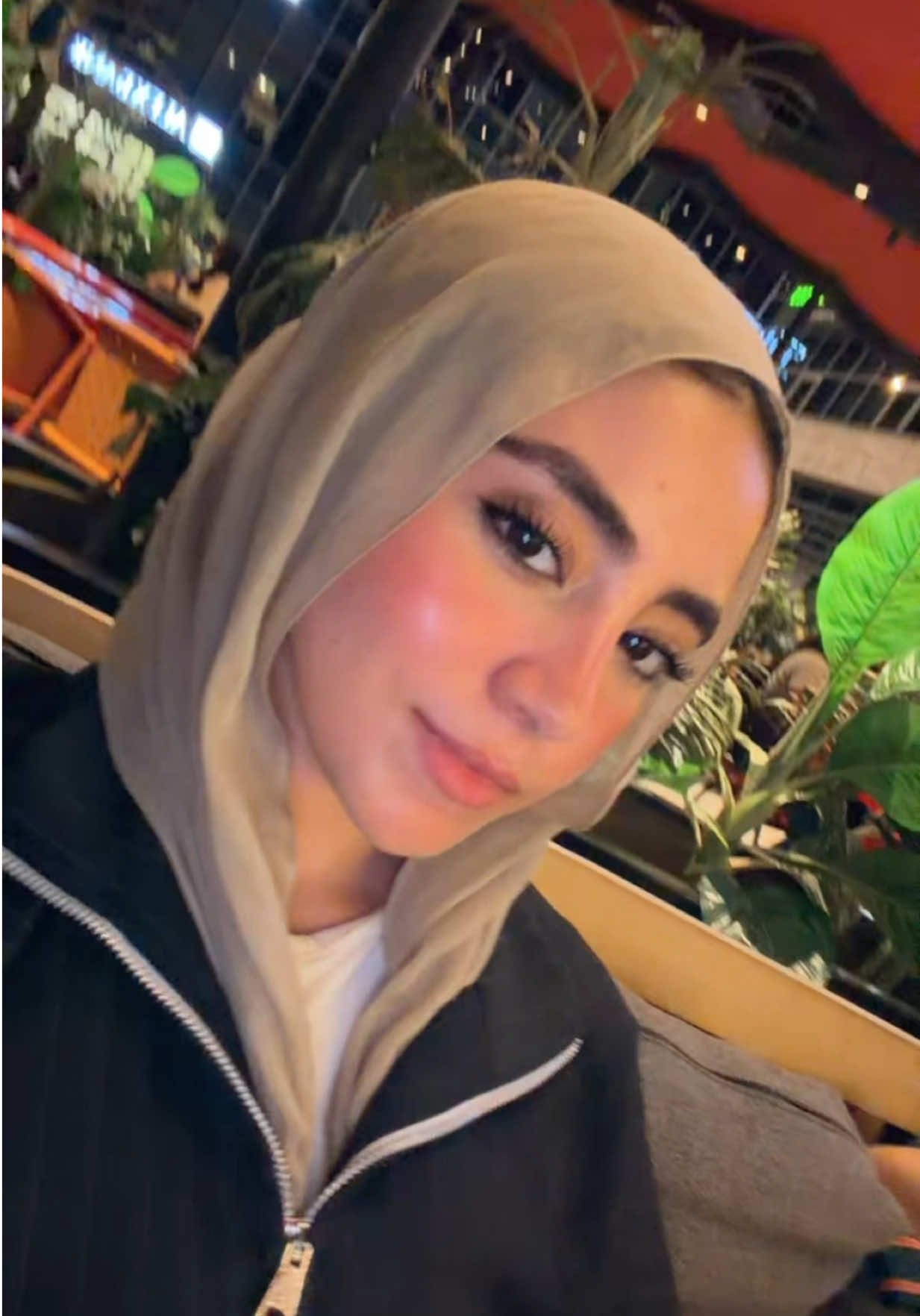 @LOZAA