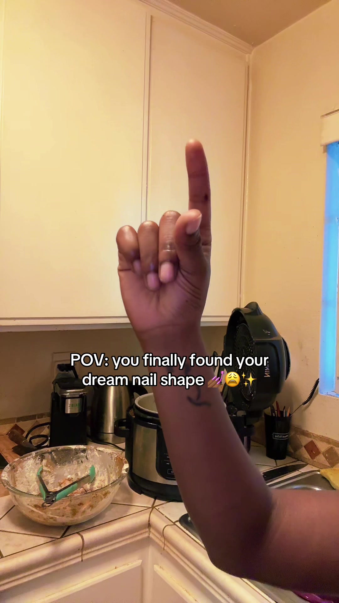 @allicattt