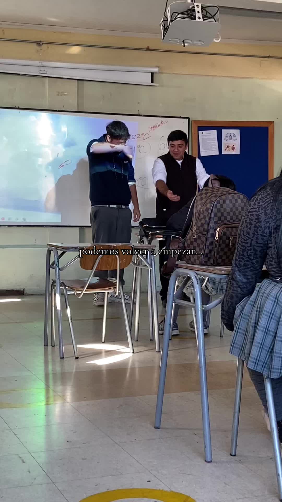 @4to A๐ฉ๐ผ๐ณ๐จ๐ป๐ณ