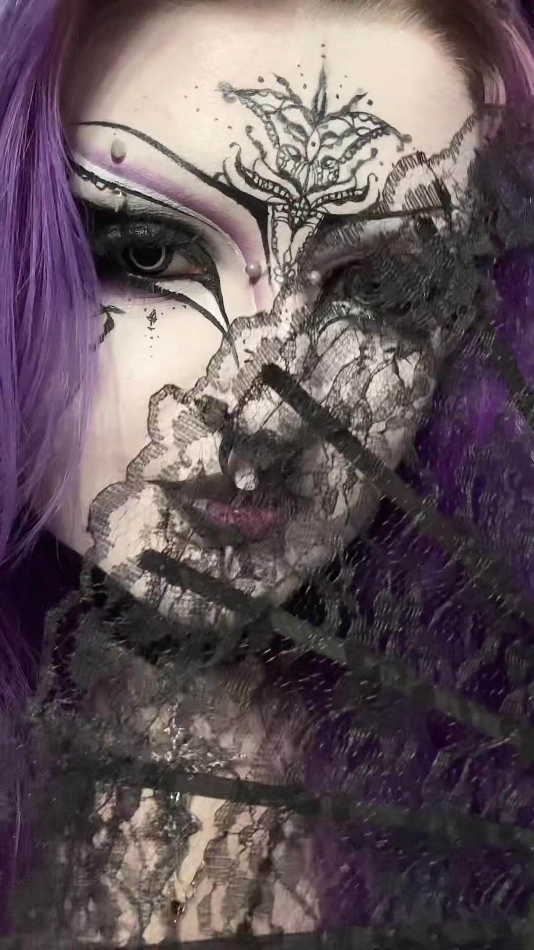 @☠︎︎𝘪𝘴𝘴𝘺☠︎︎