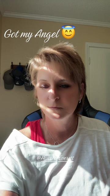 @MrsAmandaKEverett