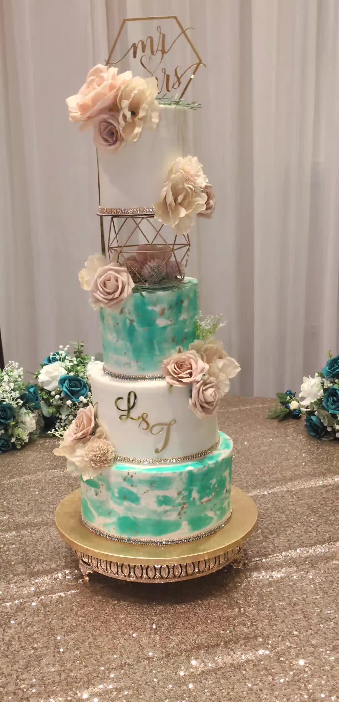 @Natijayz Custom Cakes