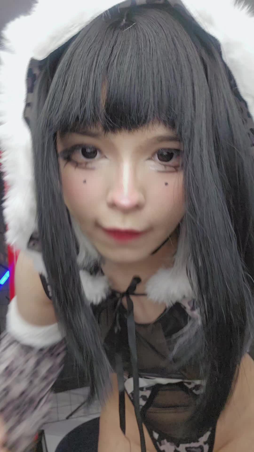 @Momoiro Aline