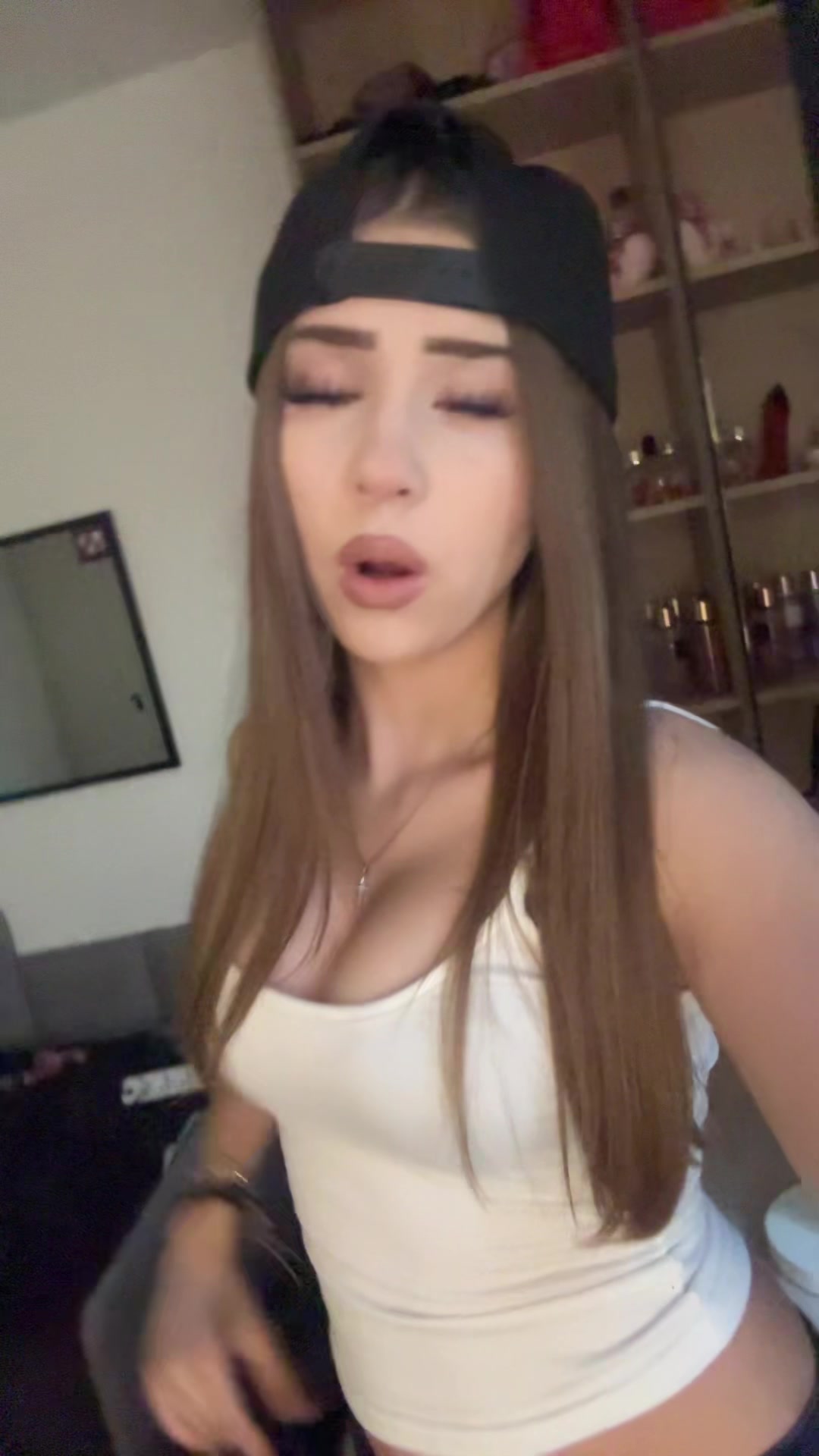 @ig_marikaa_ss