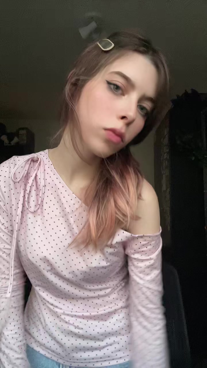 @laura kat โ