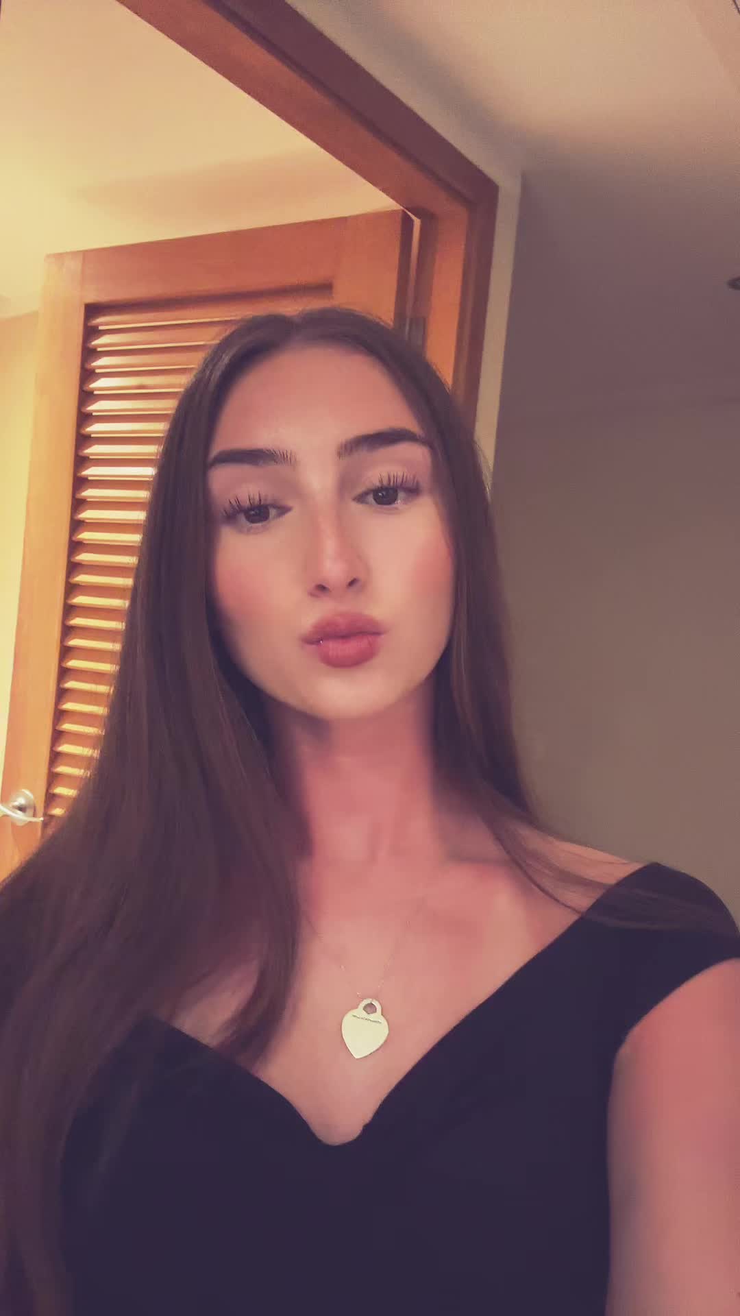 @ella