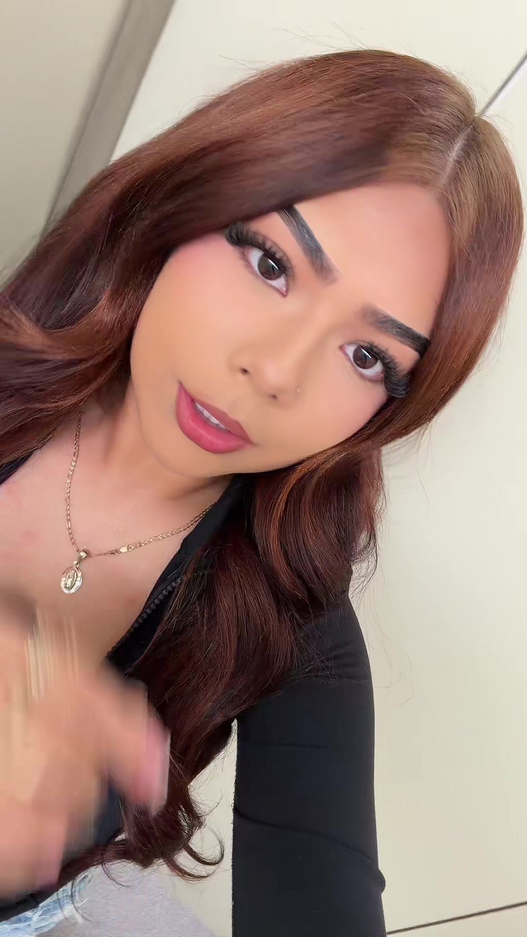 @⃟