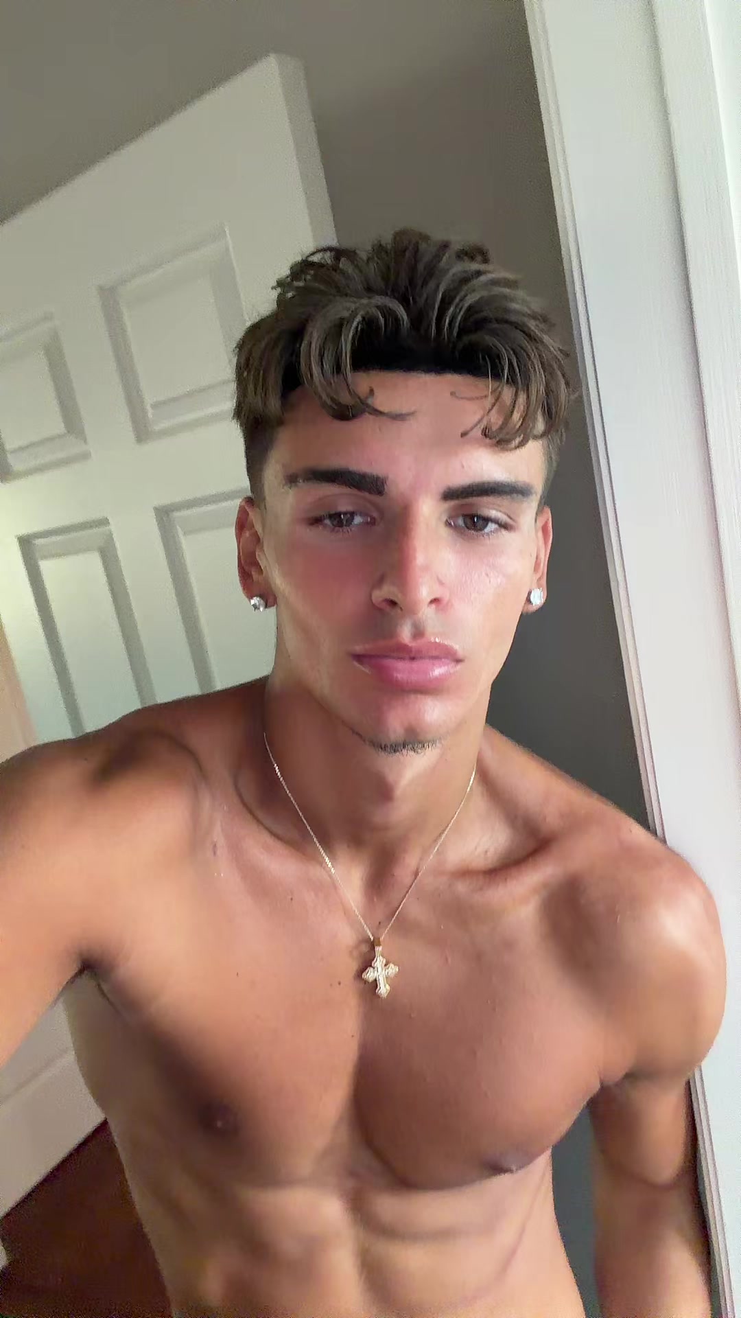 @chris.nikoo