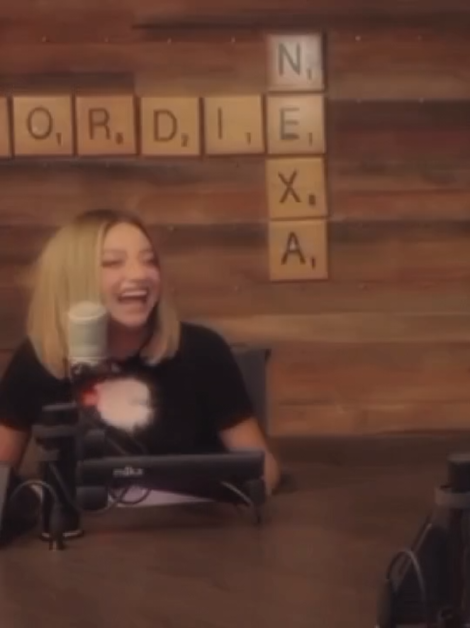 @lily