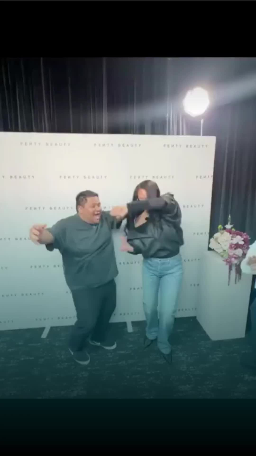 @Entre líneas