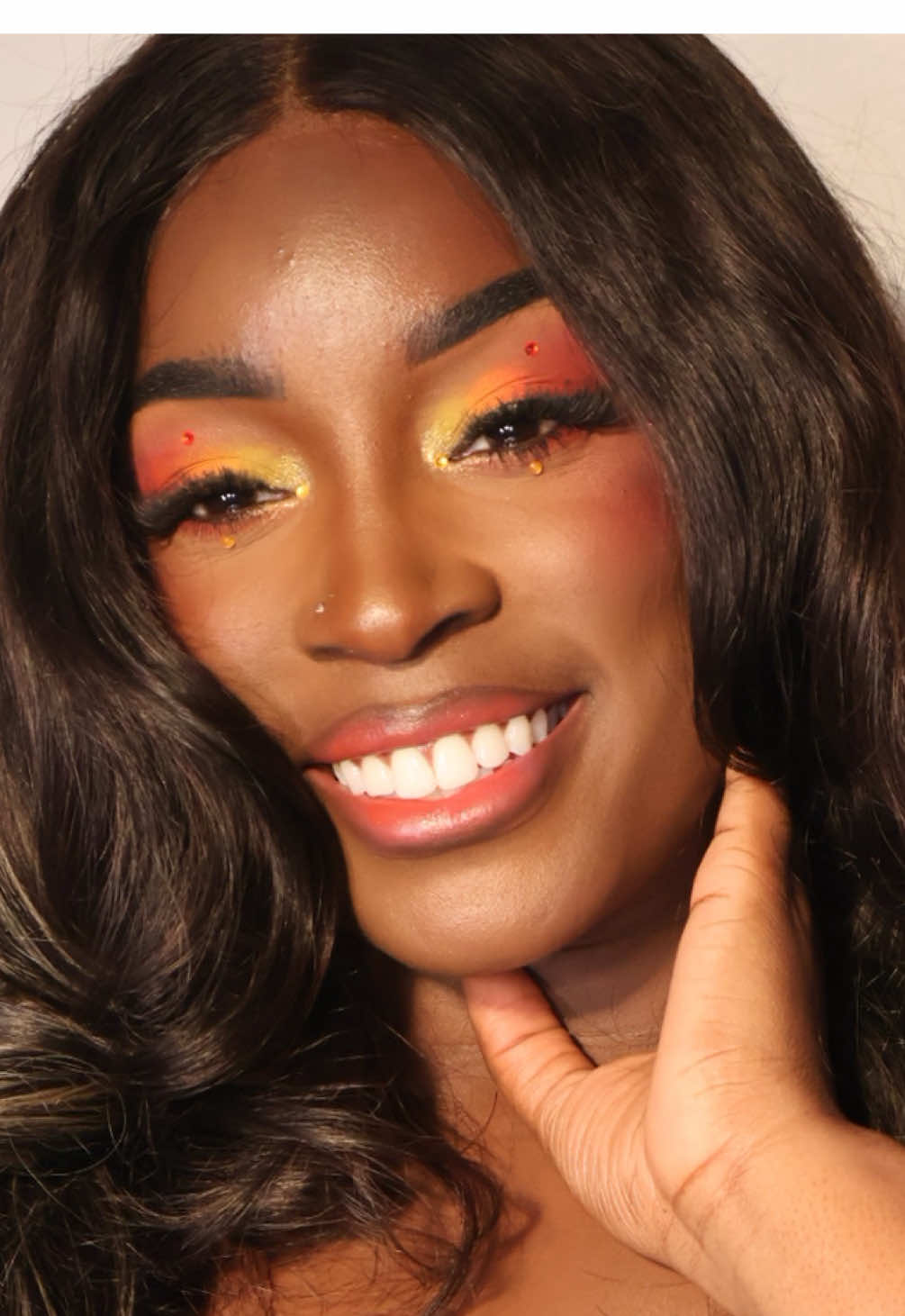 @glamuptv