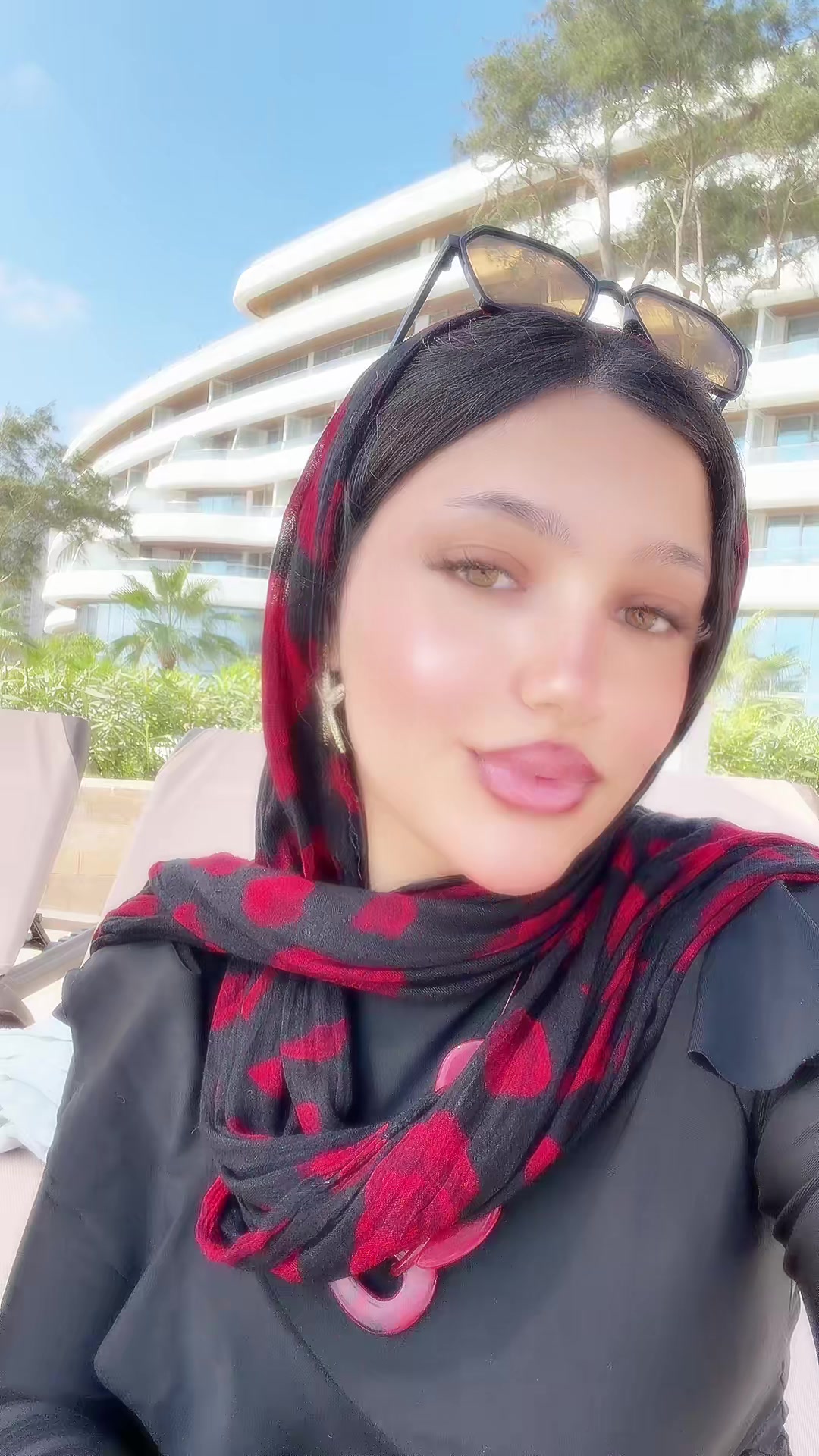 @مُونش