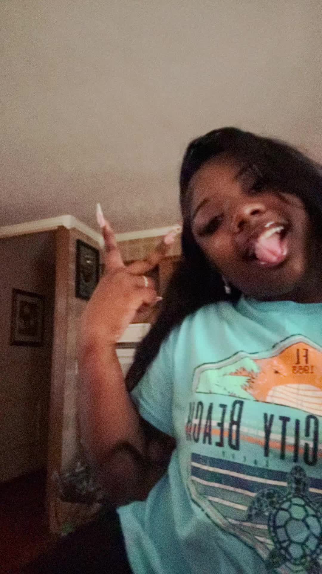 @_.keepinupwnae