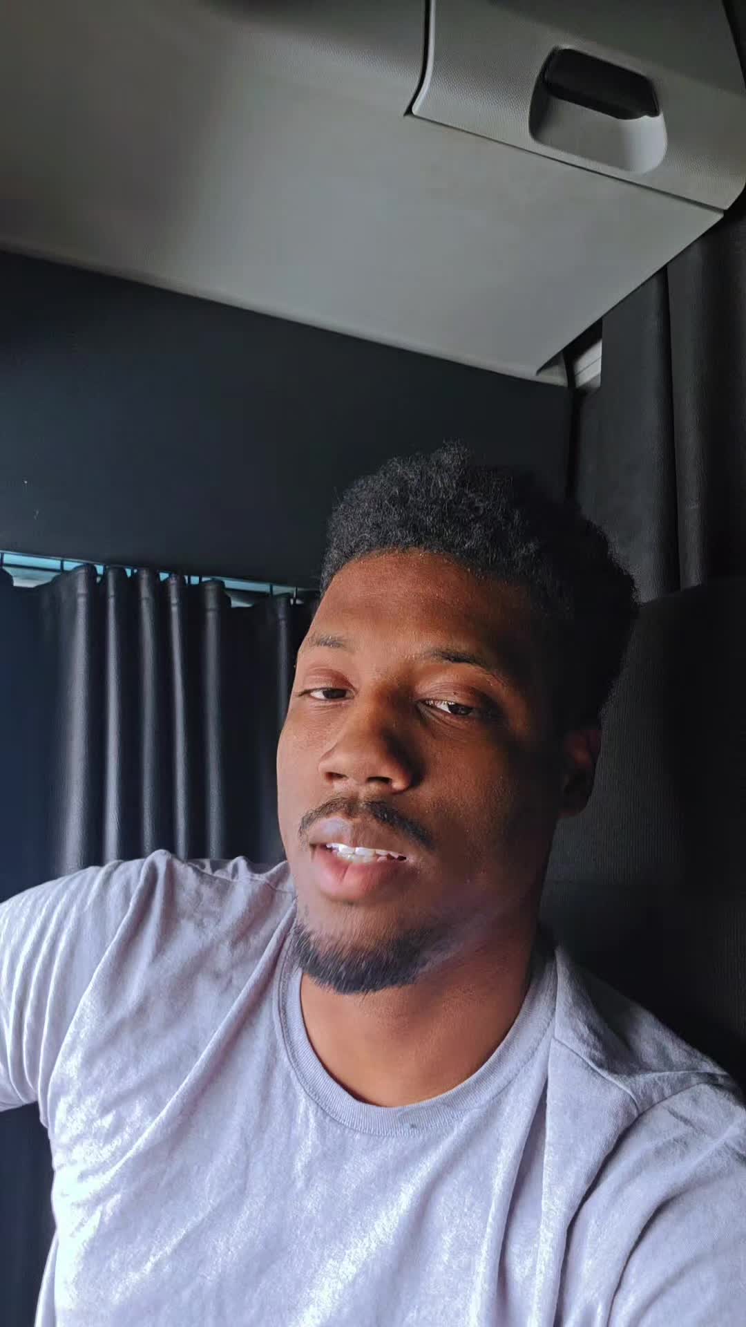 @TrayVibez