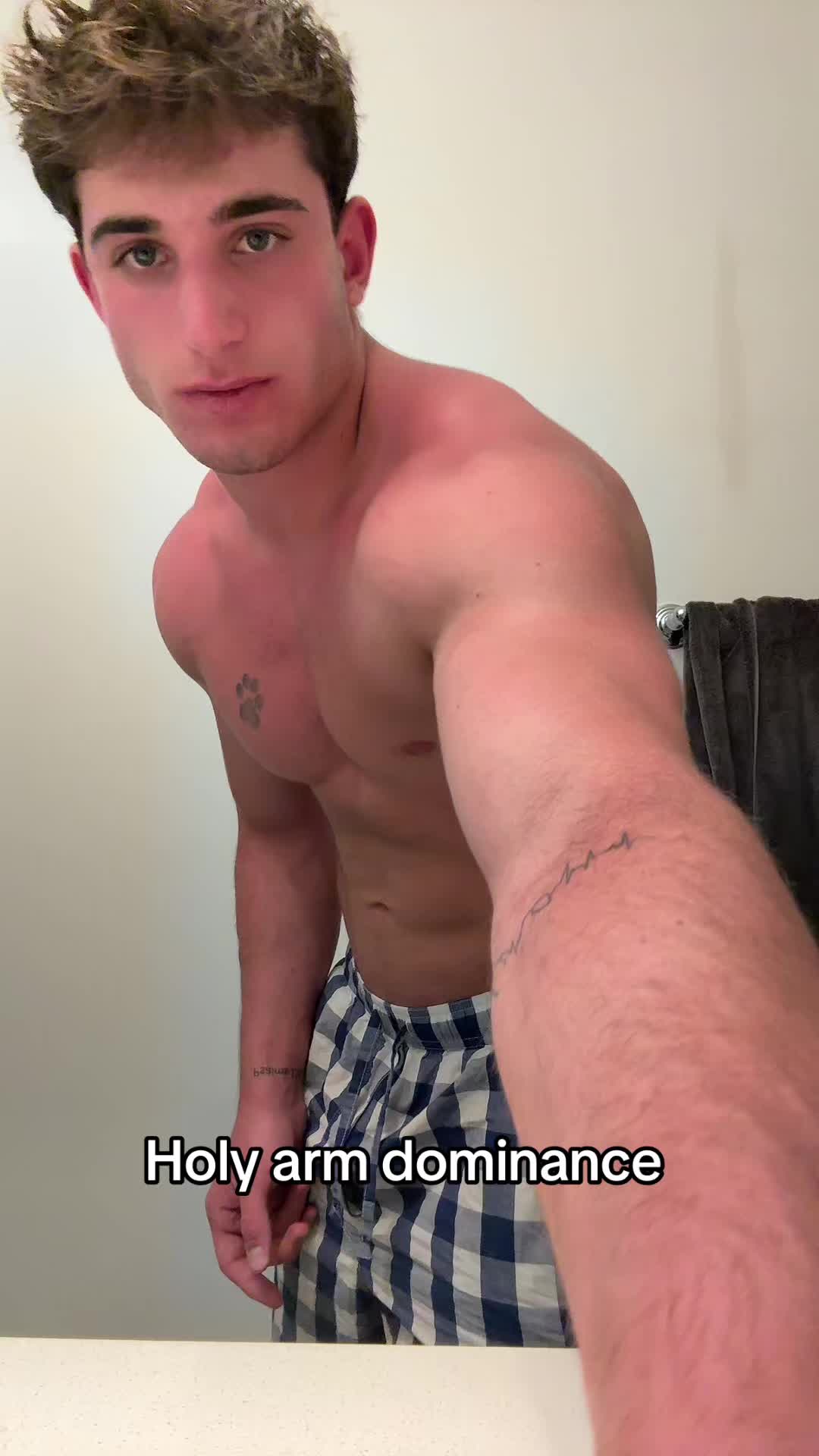 @ommy