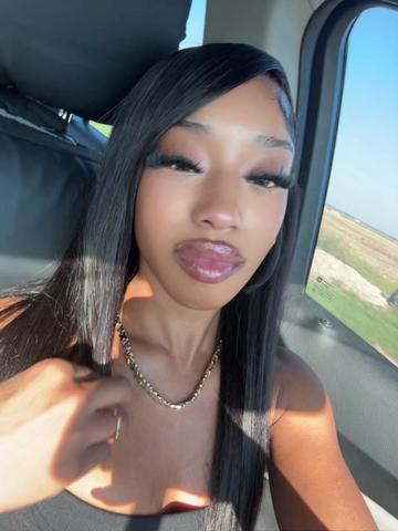 @Adaezeeeee