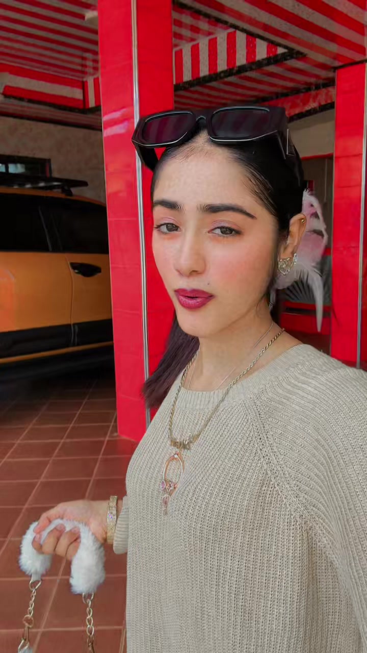 @🌸THE _V8_QUEEN🌸