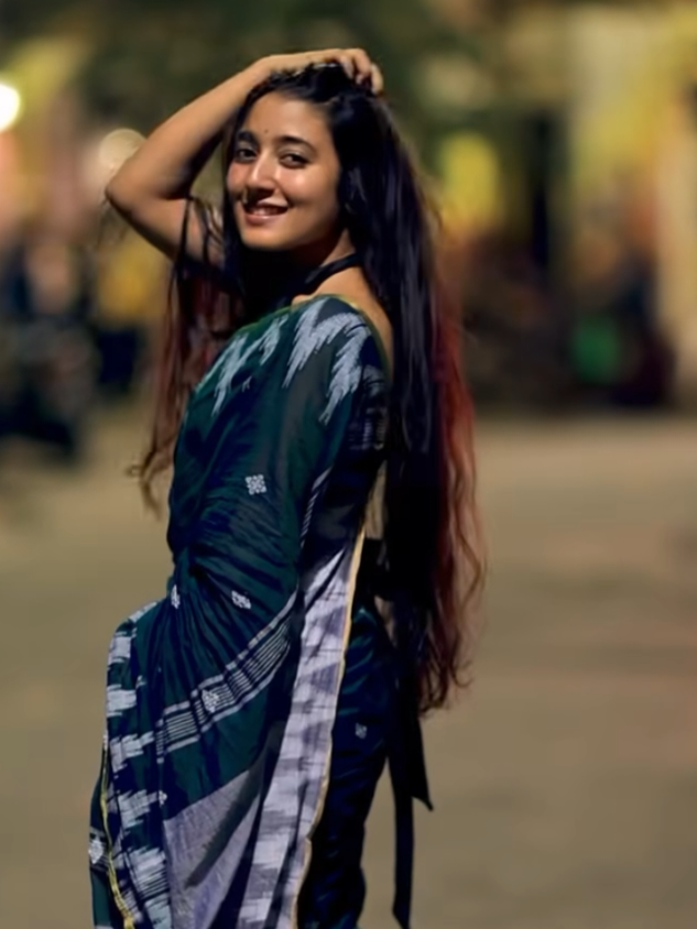 @Aratrika maity (রাই মুখার্জি)