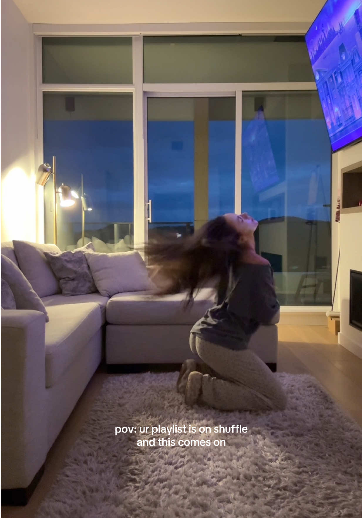 @meelahangelina