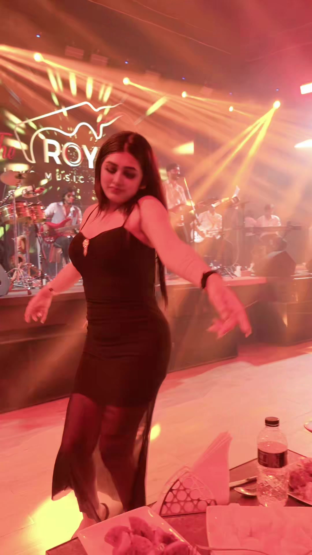 @dhakar queen Rowza