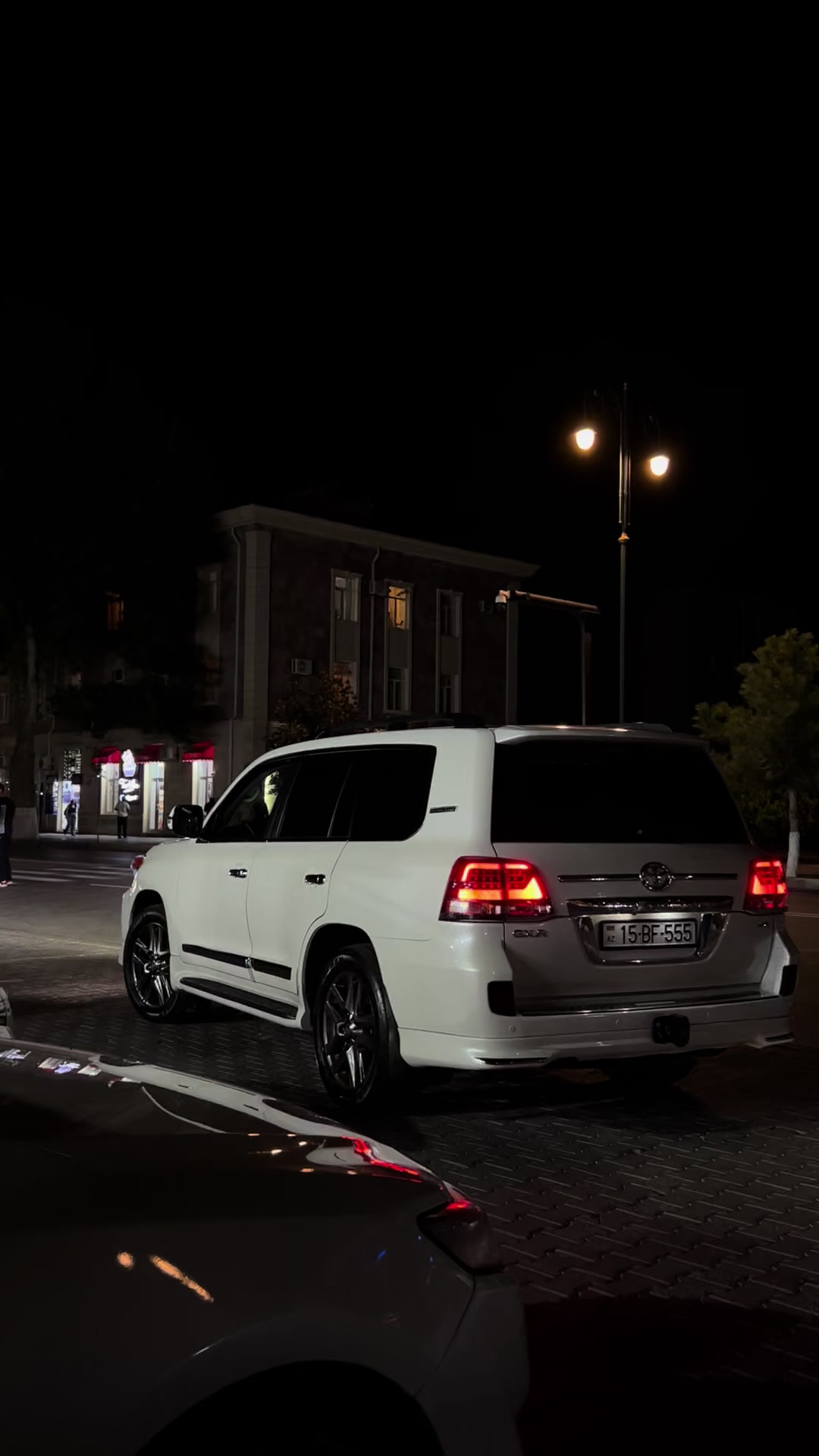 @N.M.R 011